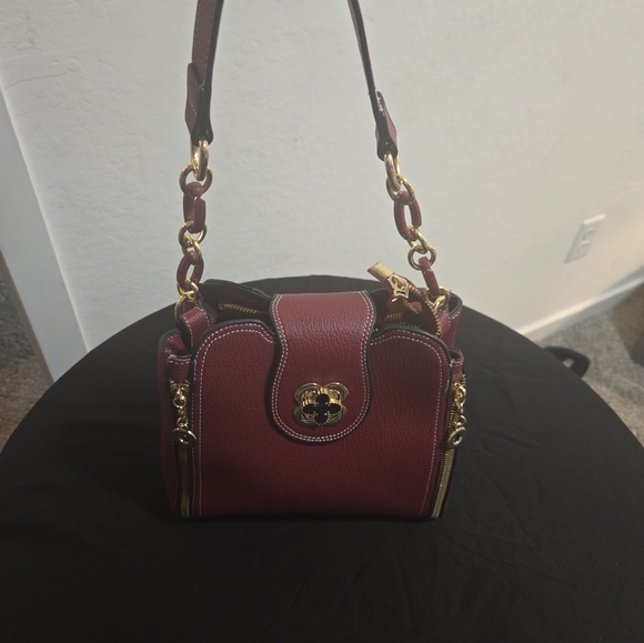 Temu Vintage Crossbody Tote /Shoulder w/ Adjustable Strap Color- Red - Picture 3 of 7